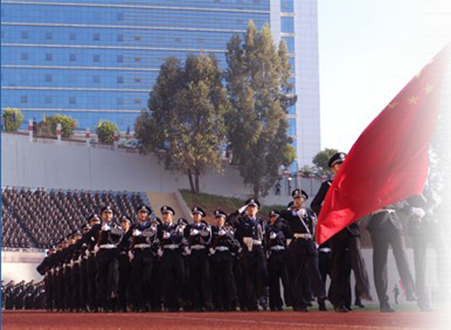云南警官學院_整齊的隊伍